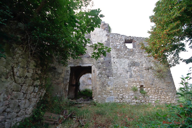 Pietravairano (CE) – Borgo medioevale di S. Felice – Ruderi della Chiesa di Santa Maria dentro le&nbsp;mura