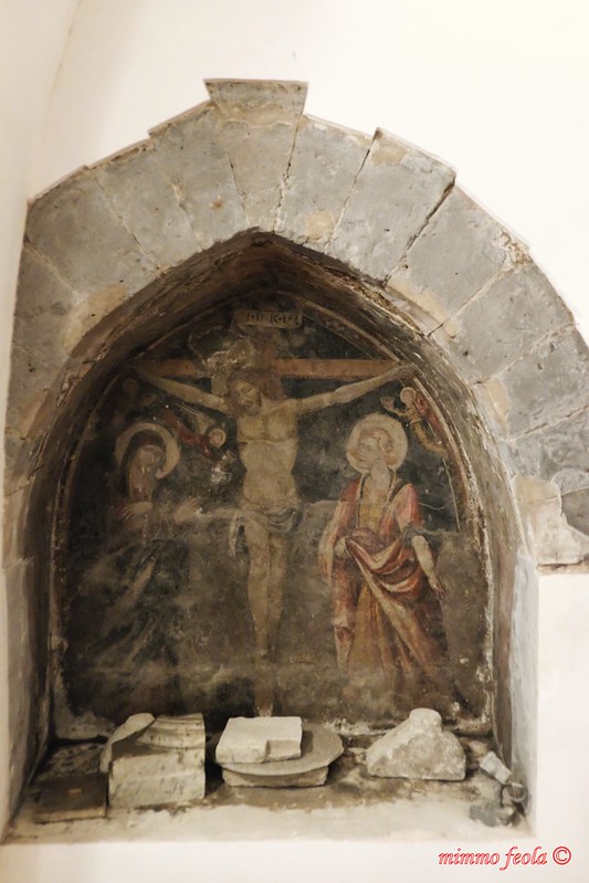 L’affresco della Crocifissione tra la Vergine e S. Giovanni (XV secolo) nella Chiesa di Santa Maria la Nova in Teano&nbsp;(CE)