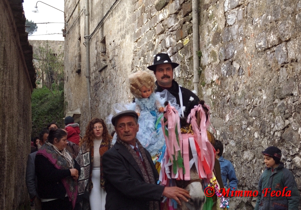 Teano – Fontanelle – 1993 – Febbraio – La ‘Cantata dei mesi’ –&nbsp;Dicembre